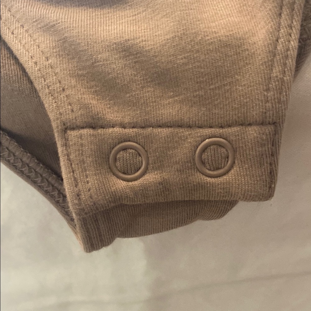 Set of two Old Navy Pink and Tan Sleeveless Fitted Bodysuit - Picture 5 of 5